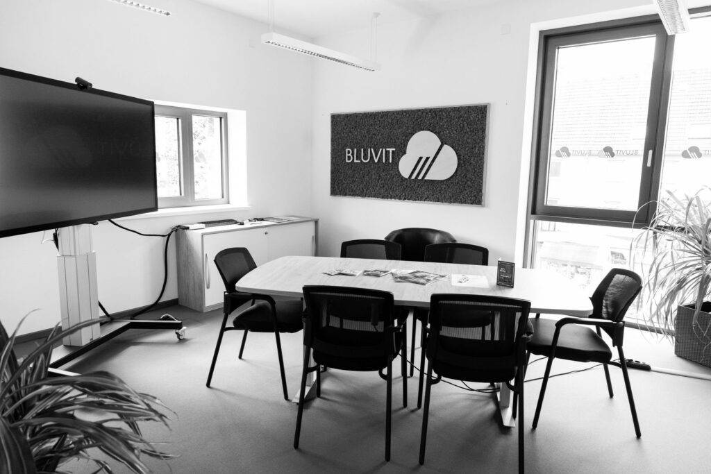 Privatbüro im Coworking Space Lohfelden bei Kassel — ruhiger Arbeitsplatz für Teams und vertrauliche Gespräche